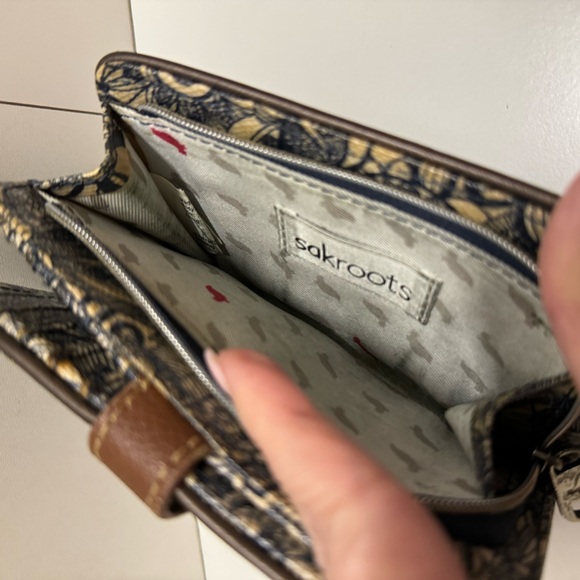Sakroots Wallet Navy And White - Picture 3 of 6